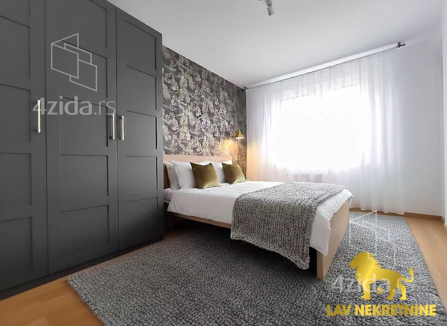 Troiposoban stan | 4zida