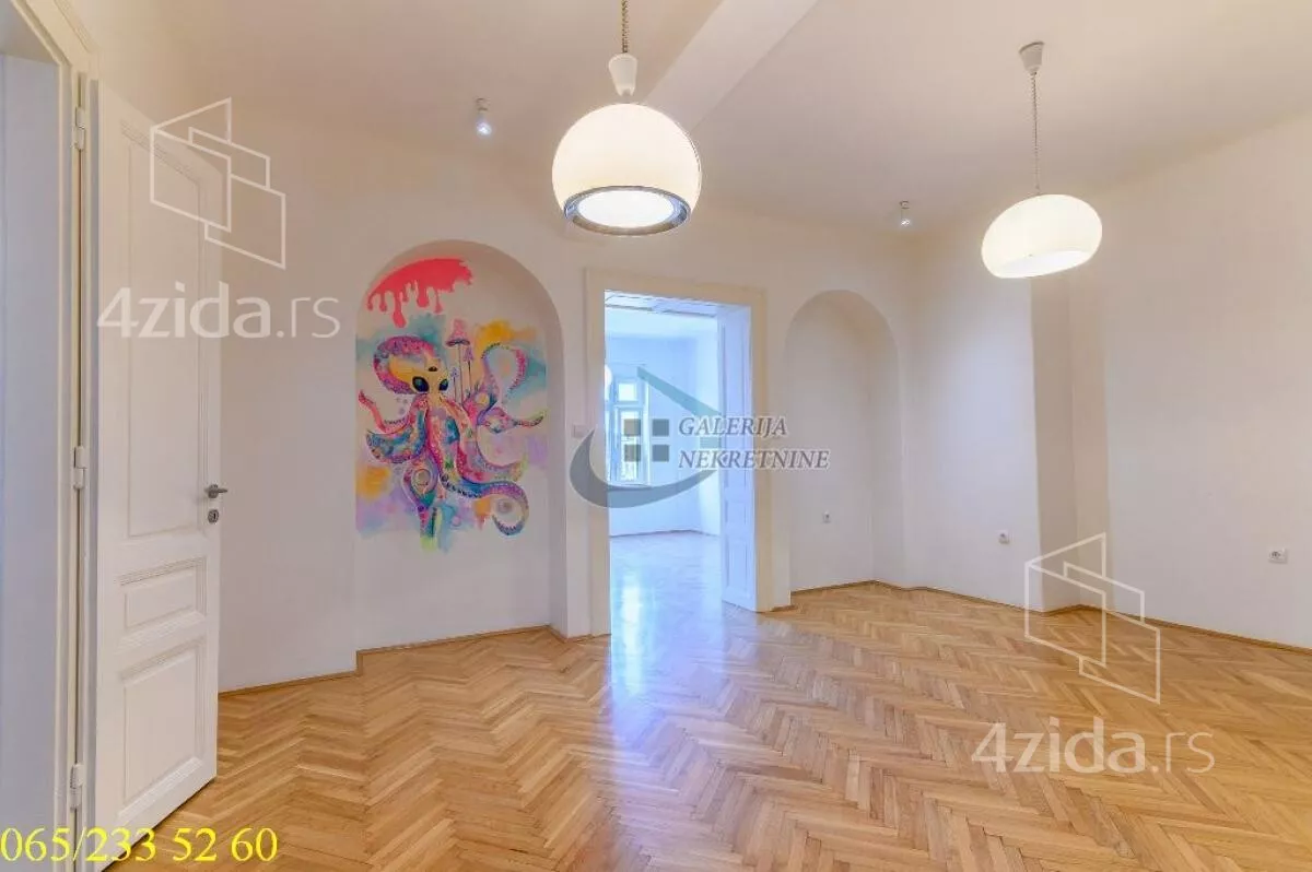 Četvoroiposoban stan | 4zida