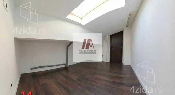 Četvoroiposoban stan | 4zida