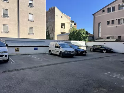Skender Begova | 4zida.rs