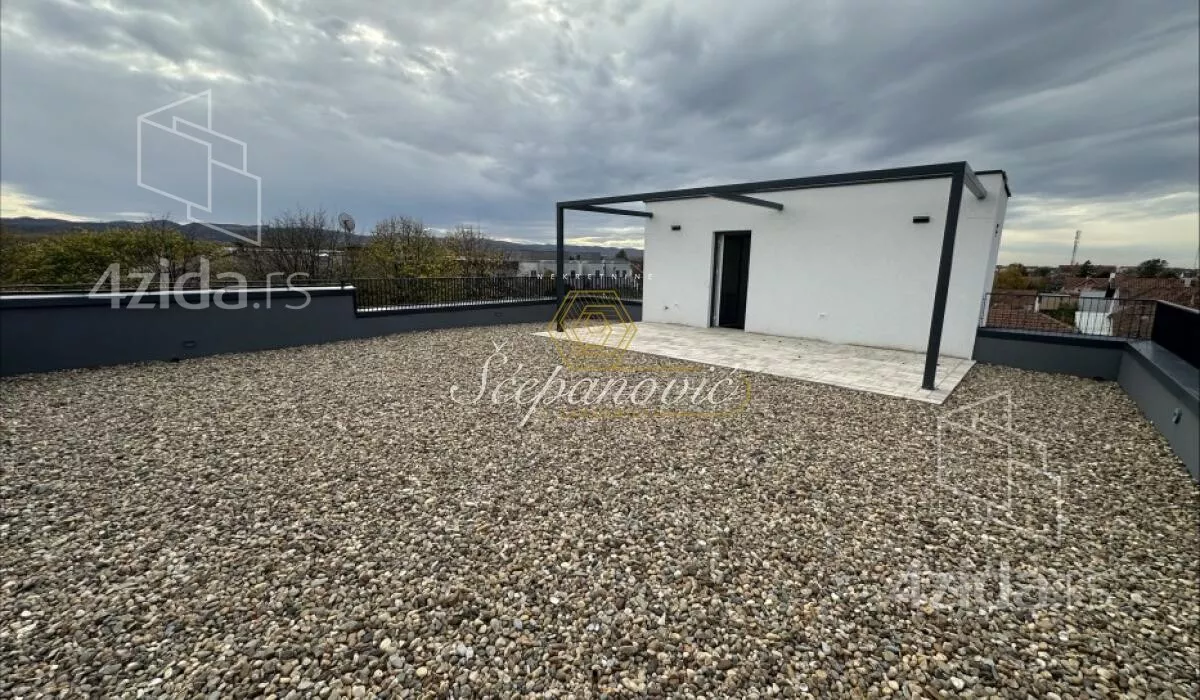 Četvorosoban stan | 4zida