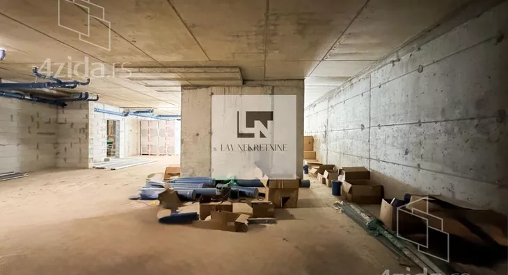 Lokal | 4zida