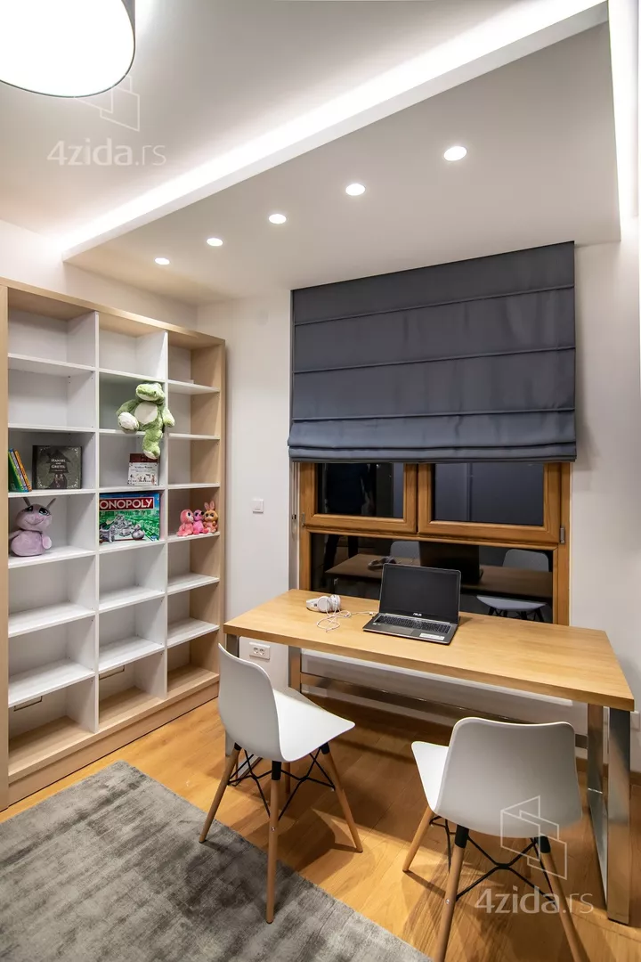 Petosoban stan | 4zida