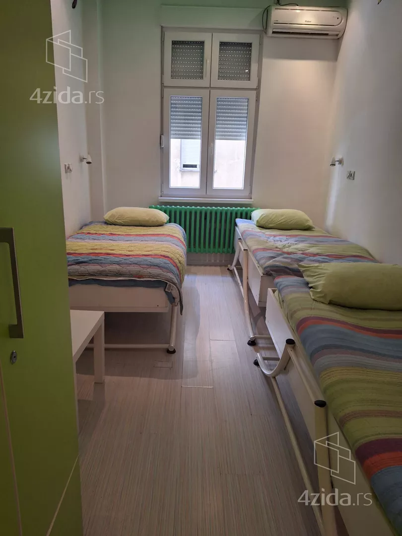 Petosoban stan | 4zida