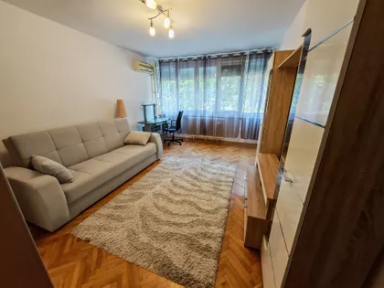 Učiteljsko Naselje | 4zida.rs
