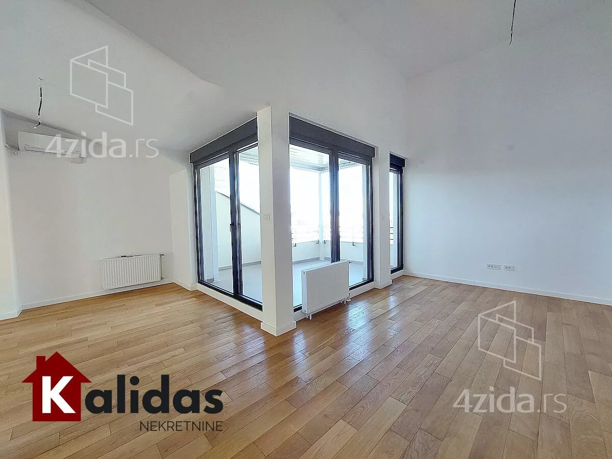 Petosoban stan | 4zida