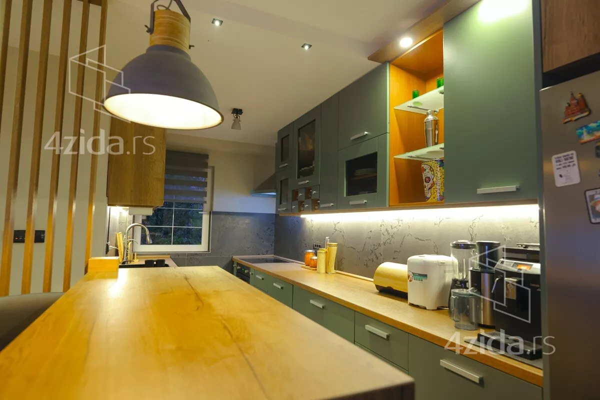 4-etažna kuća | 4zida