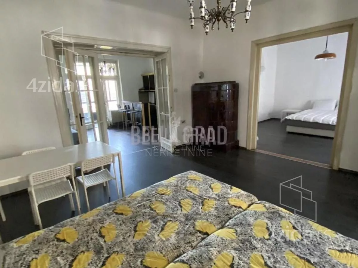 Šestosoban stan | 4zida