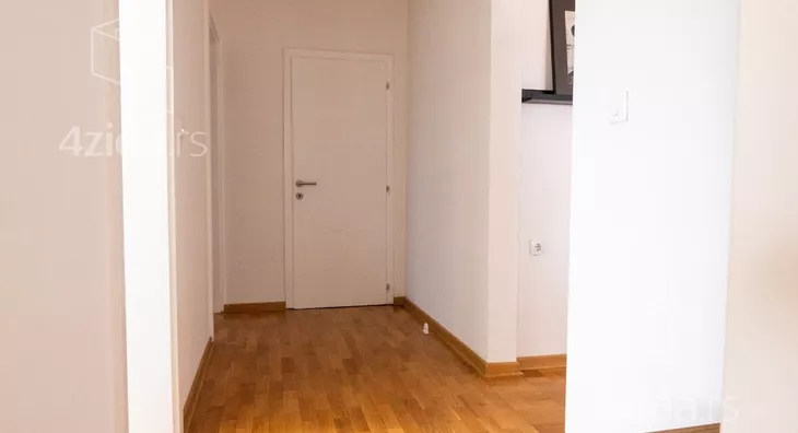 Četvoroiposoban stan | 4zida