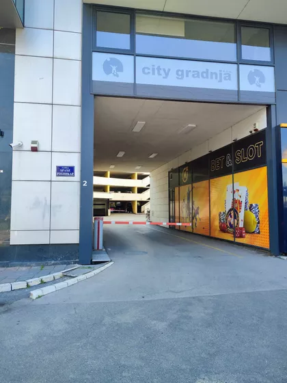 Braće Ribnikar 2 | 4zida.rs