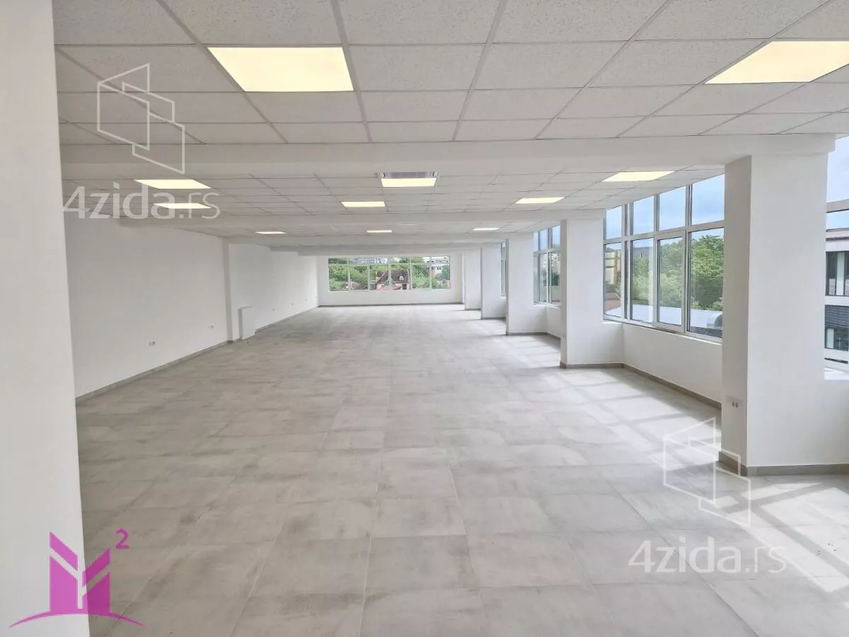Poslovni prostor | 4zida