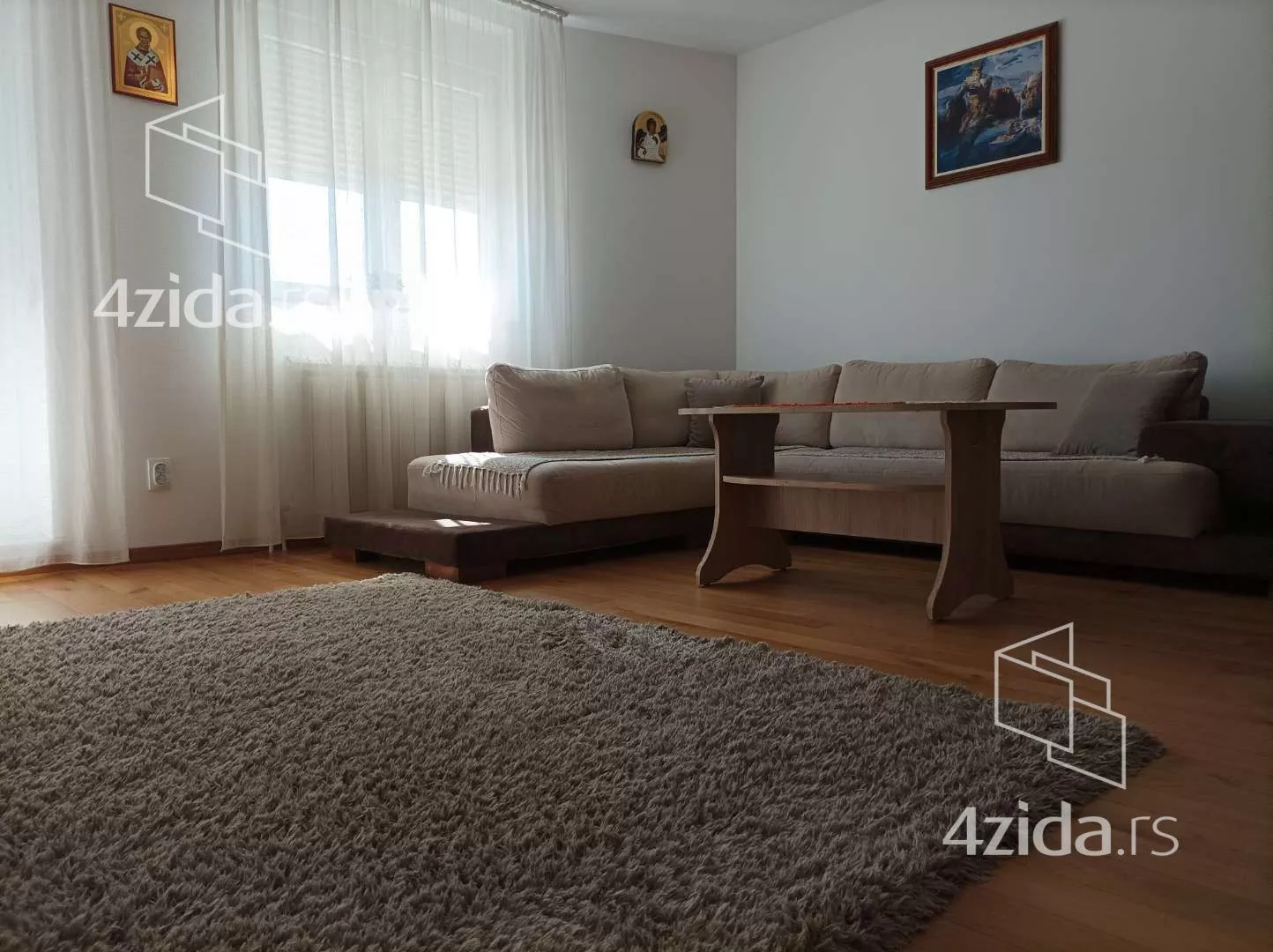 Četvorosoban stan | 4zida