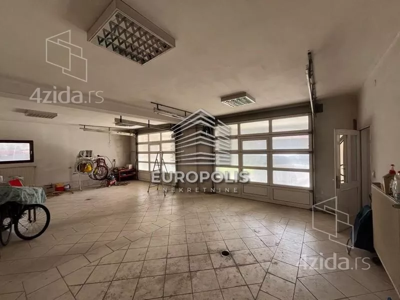 3-etažna kuća | 4zida