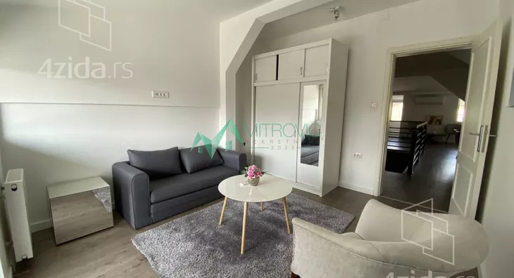 Četvoroiposoban stan | 4zida