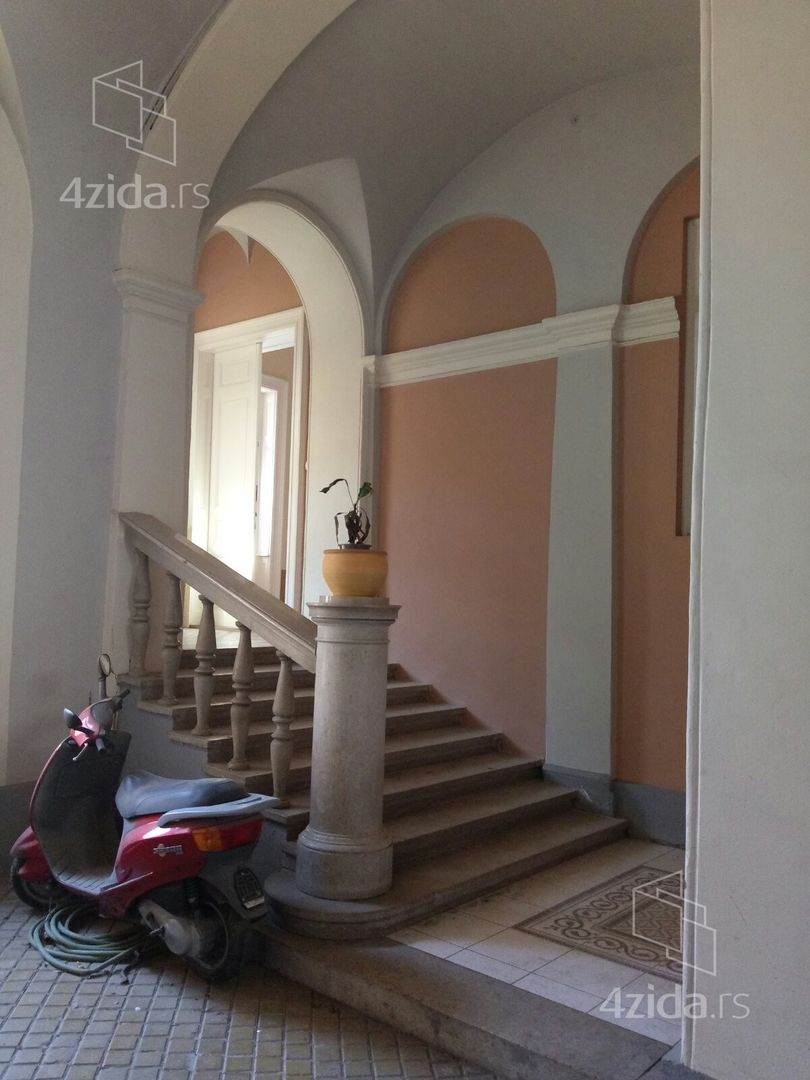 Apartament me 1 dhoma, 189 m²