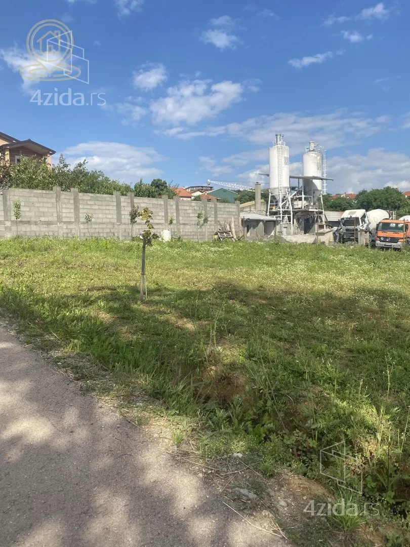 Plac | 4zida