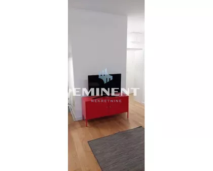 Gospodara Vučića | 4zida.rs