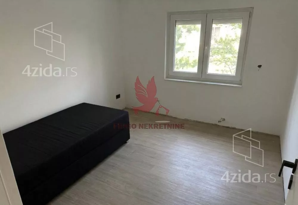 Četvoroiposoban stan | 4zida