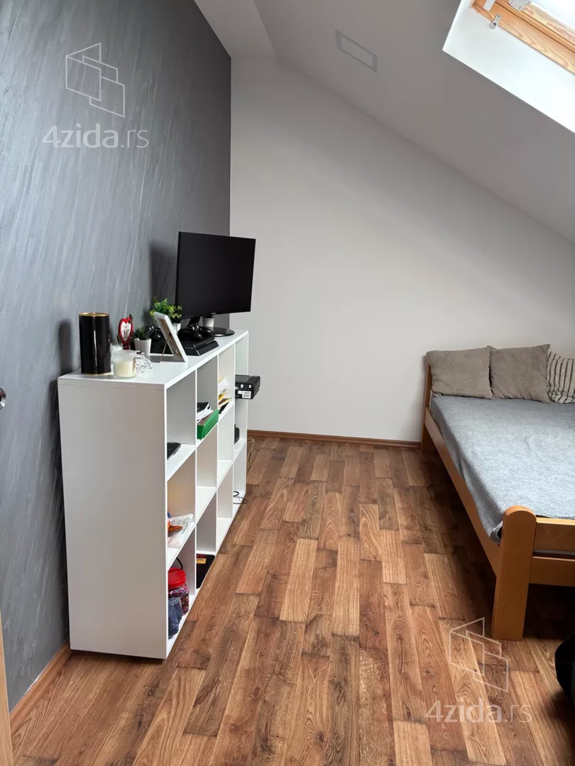 Šestosoban stan | 4zida
