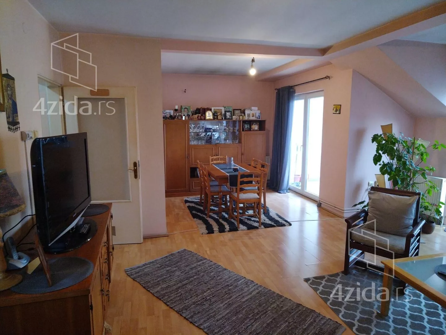 Četvorosoban stan | 4zida