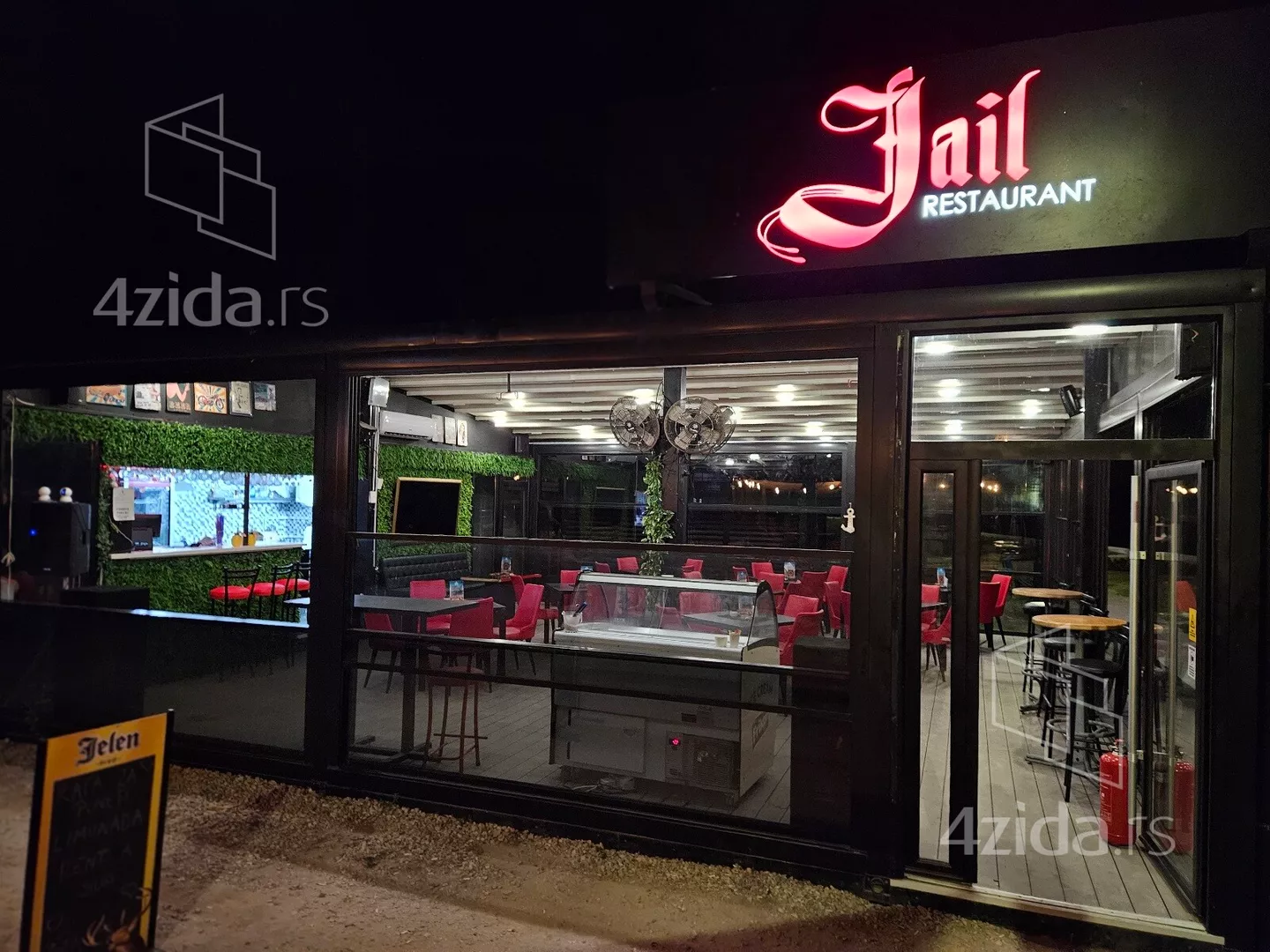 Ugostiteljski objekat | 4zida