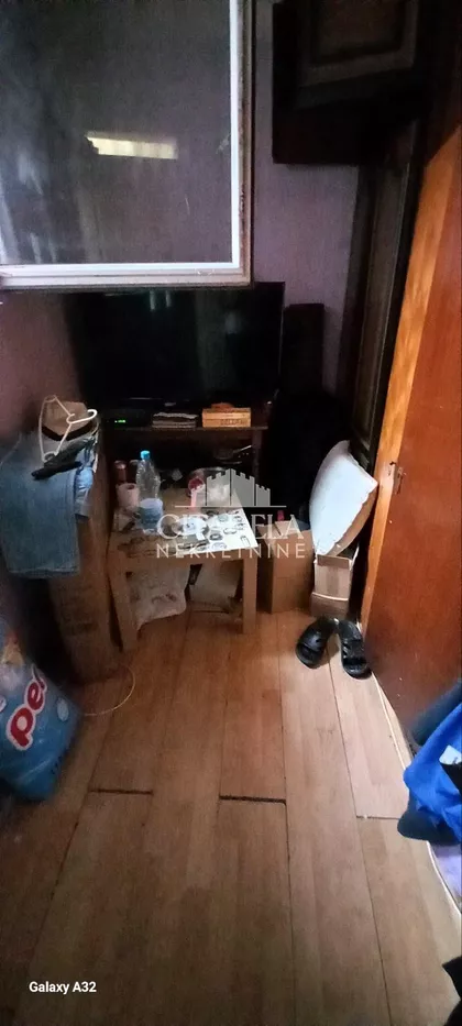 Kneževačka | 4zida.rs