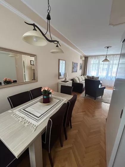 Dobropoljska | 4zida.rs