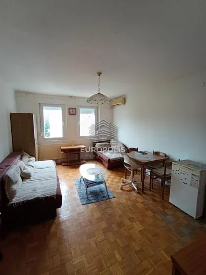 Vidovdanski trg | 4zida.rs