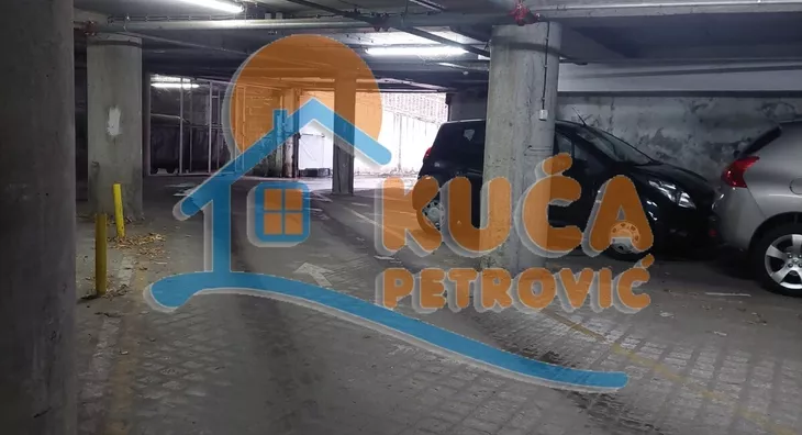 Garaža | 4zida