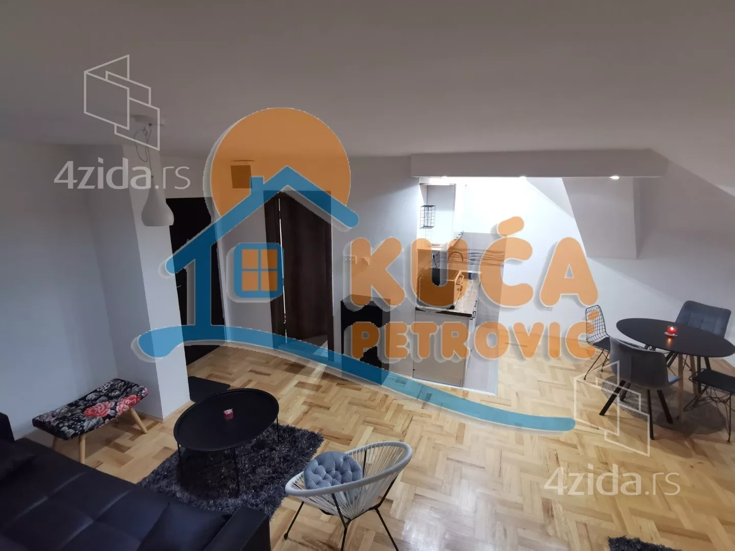 Jednoiposoban stan | 4zida