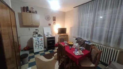 Petrarkina | 4zida.rs