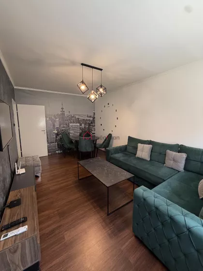 Vukov Spomenik | 4zida.rs
