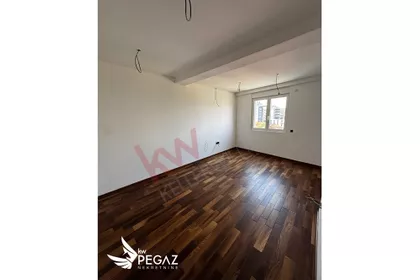 Cara Lazara | 4zida.rs