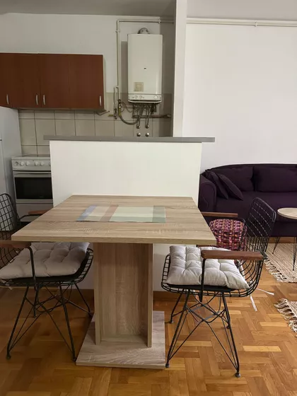 Cara Lazara | 4zida.rs