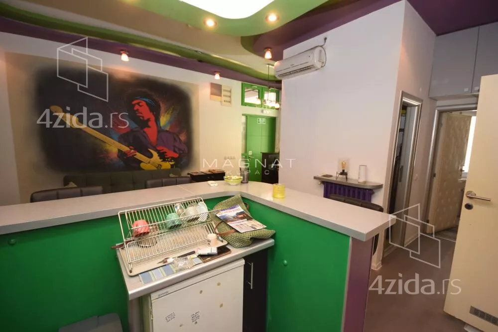 Četvoroiposoban stan | 4zida