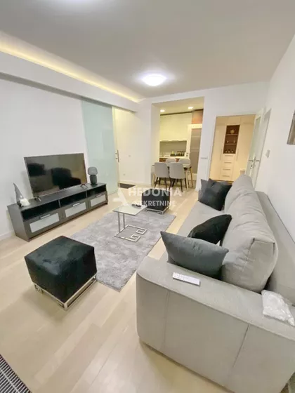 Omladinskih brigada | 4zida.rs