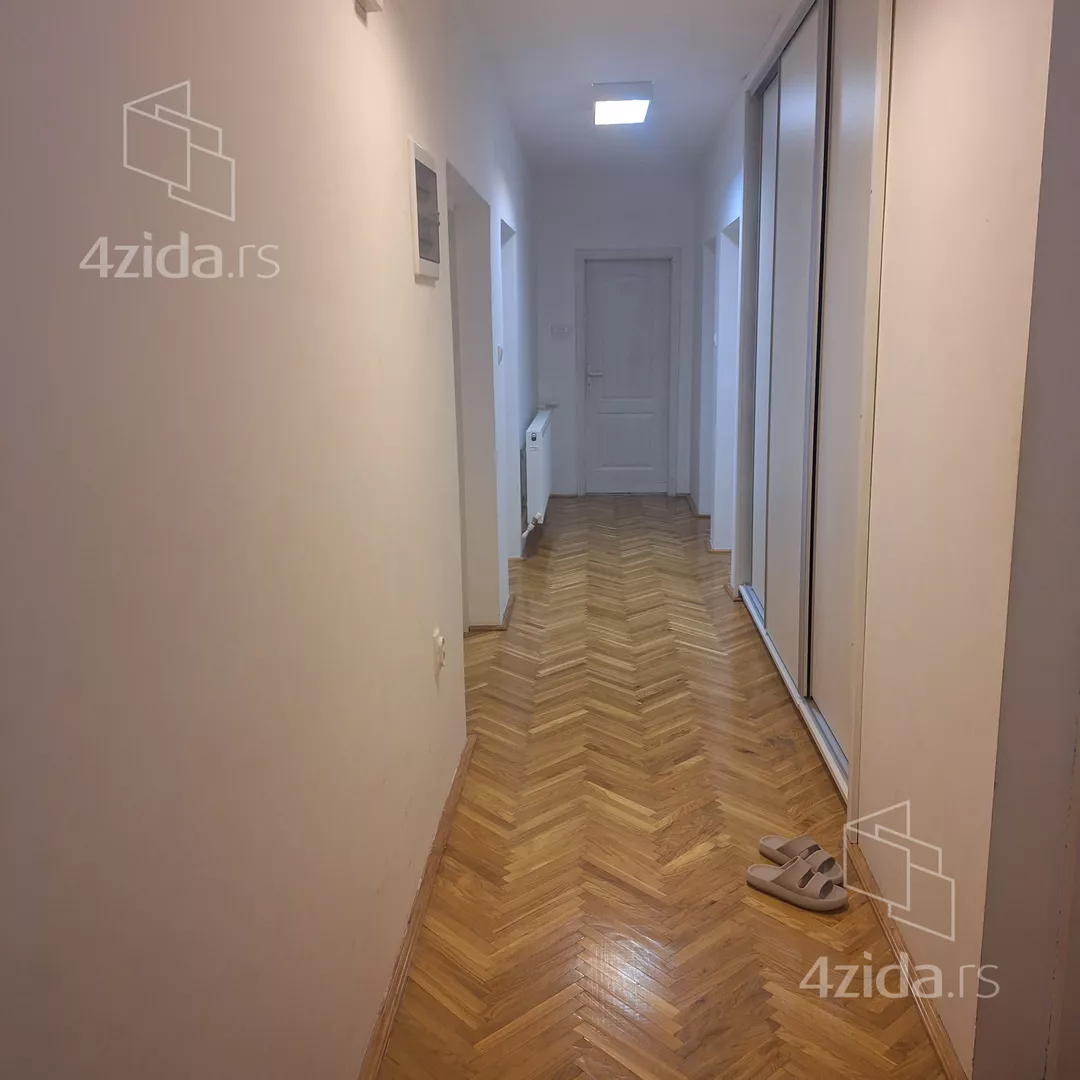 3-etažna kuća | 4zida
