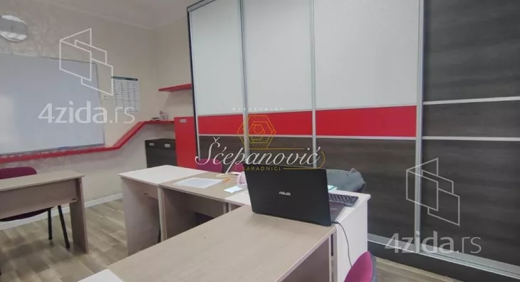 Sedmosoban stan | 4zida