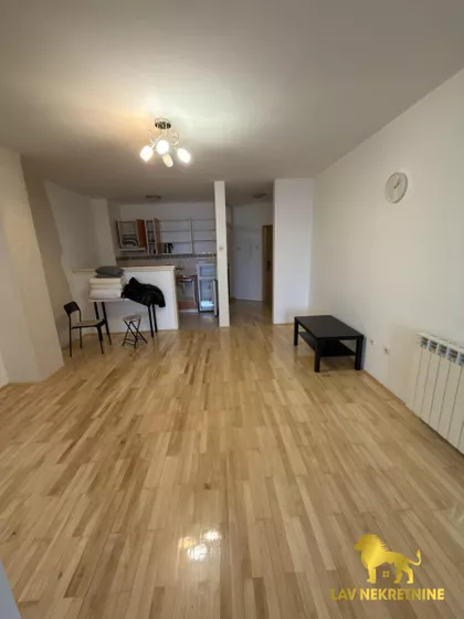 BULEVAR EVROPE | 4zida.rs