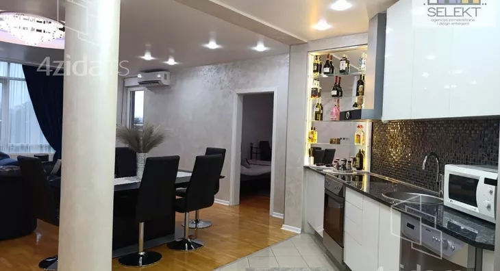 Četvorosoban stan | 4zida