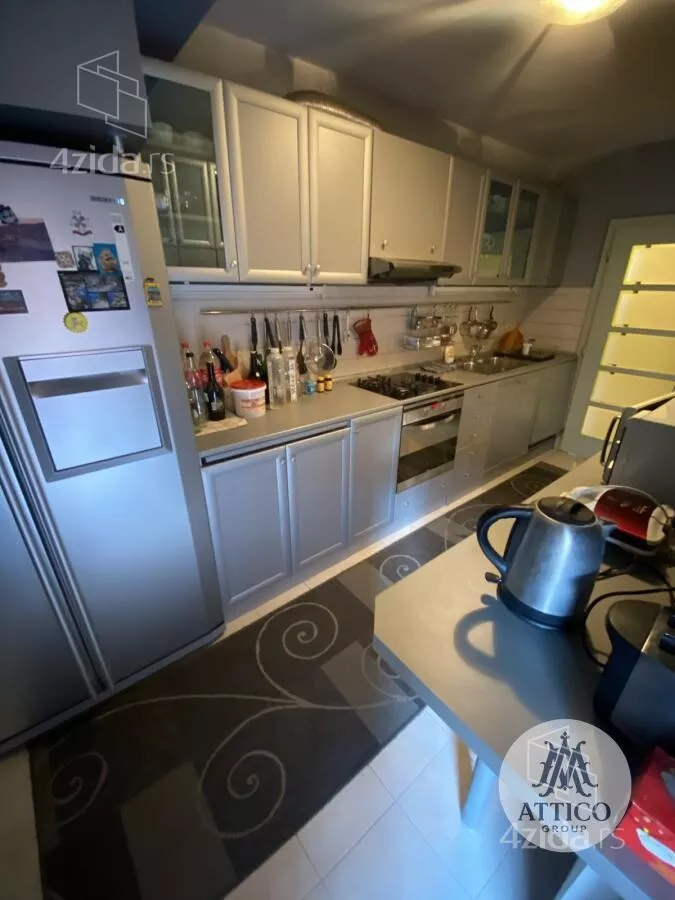 Četvoroiposoban stan | 4zida