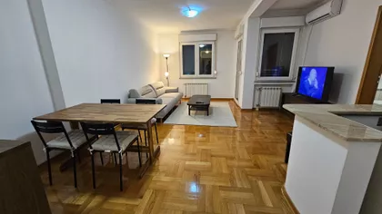 Pavla Papa 33 | 4zida.rs