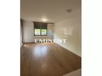 Centar, Zemun opština, Beograd | 4zida.rs