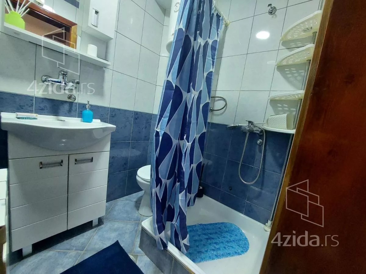 Garsonjera | 4zida