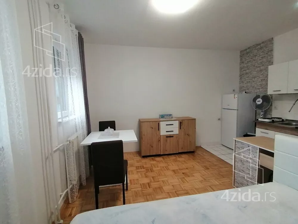Garsonjera | 4zida