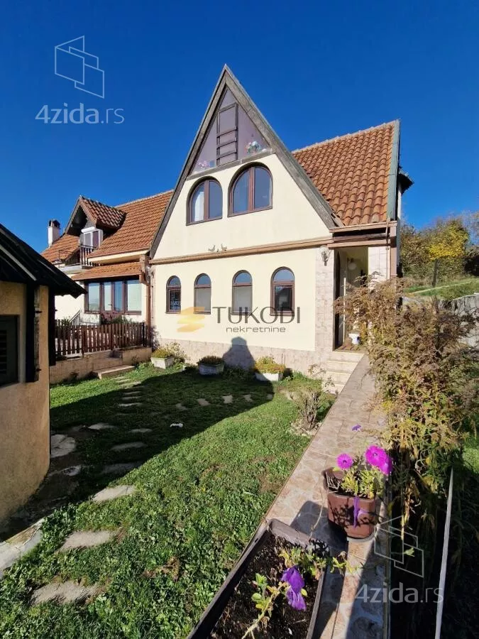 Kuća | 4zida