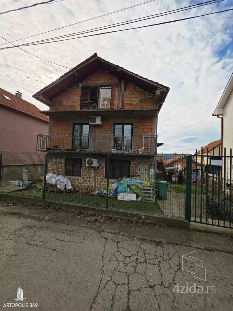 3-etažna kuća | 4zida