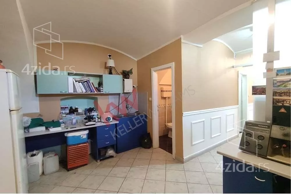 Poslovni prostor | 4zida