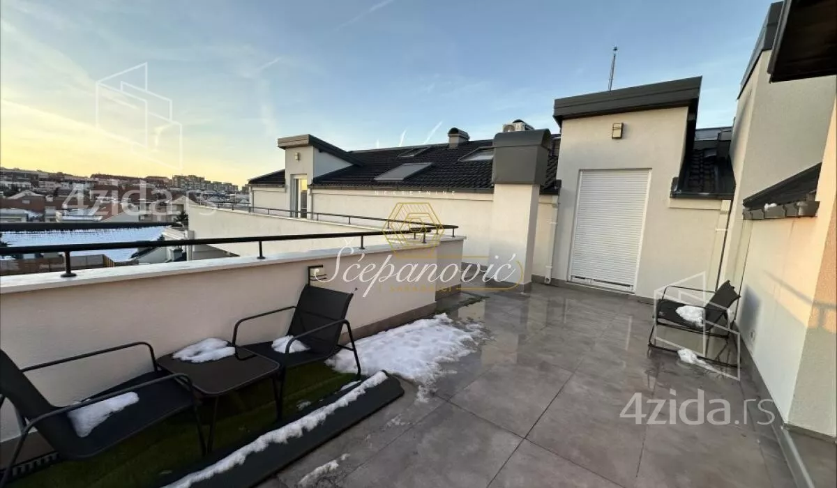 Petosoban stan | 4zida