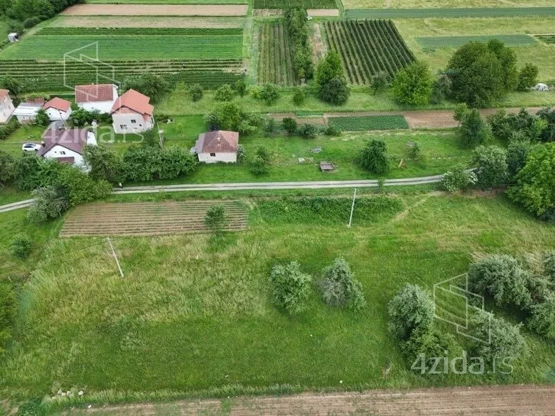 Plac | 4zida